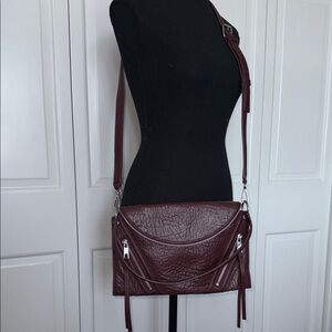 Vince Camuto Textured Crossbody Bag in Burgundy